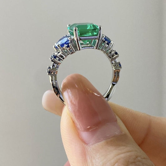 Luxurious Full-Crystal Silver Alloy Ring Womens Aquamarine Crystal Jewelr