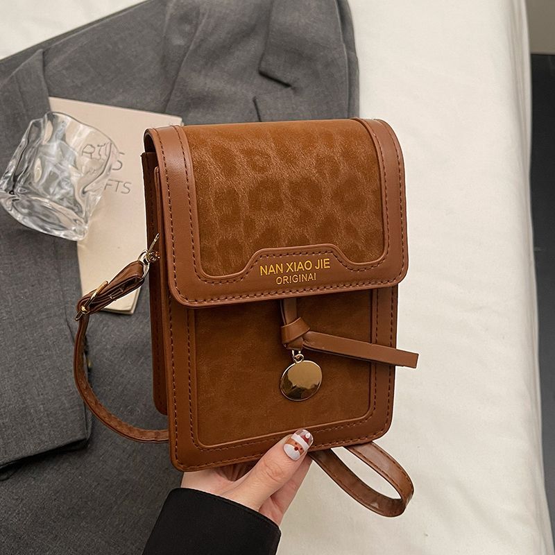 Leopard-Print Phone Bag Stylish Shoulder & Crossbody Bag