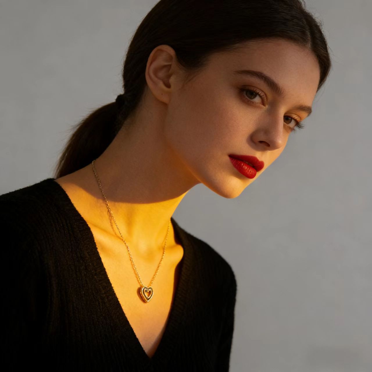 Fashionable Hollow Heart-Shaped Real Diamond Necklace For Women